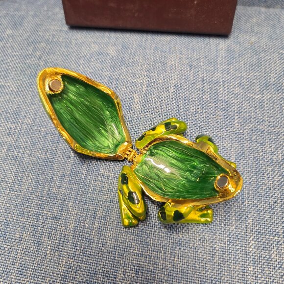 Taylor Avedon Frog Trinket Box - Picture 5 of 7